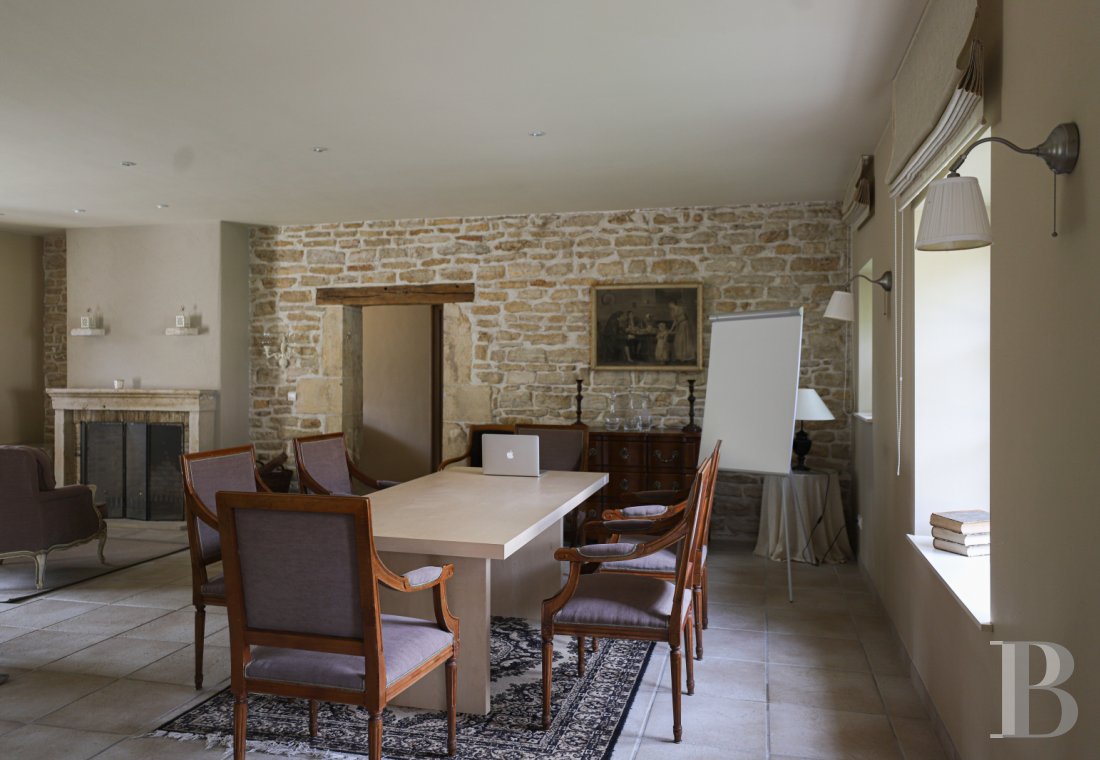 A chateau affiliated with Burgundy's greatest vineyards and permaculture to the south of Beaune - photo  n°17